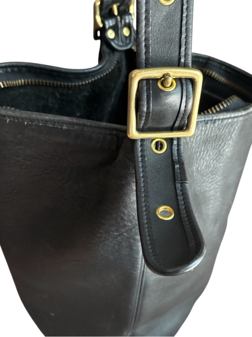 Coach Vintage Helen Berg’s Legacy Duffle Bag Black Glovetanned Leather - Picture 9 of 14